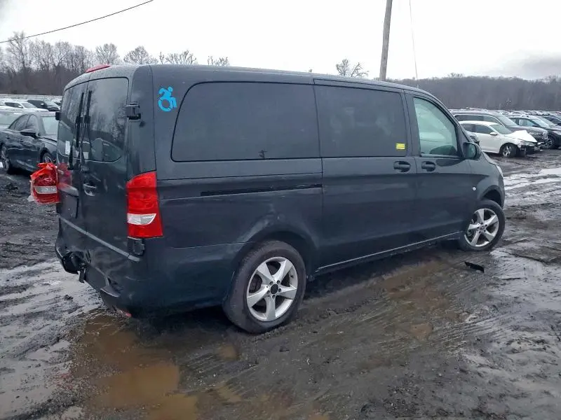 2018 MERCEDES-BENZ METRIS   
