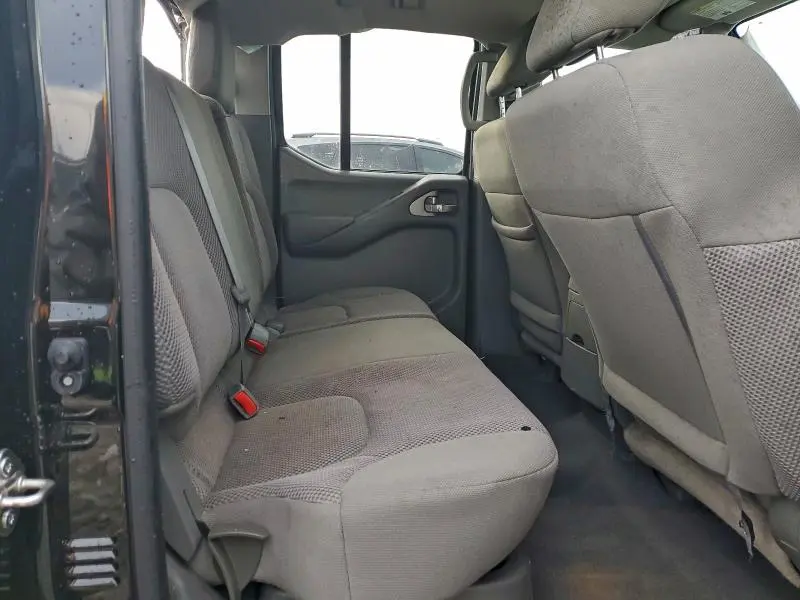 2019 NISSAN FRONTIER S  