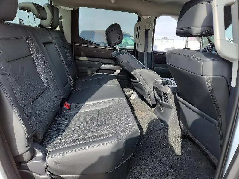 2024 TOYOTA TUNDRA CREWMAX SR  