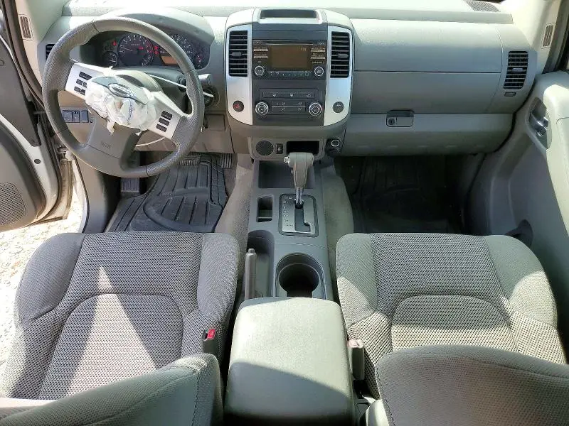 2013 NISSAN FRONTIER S  