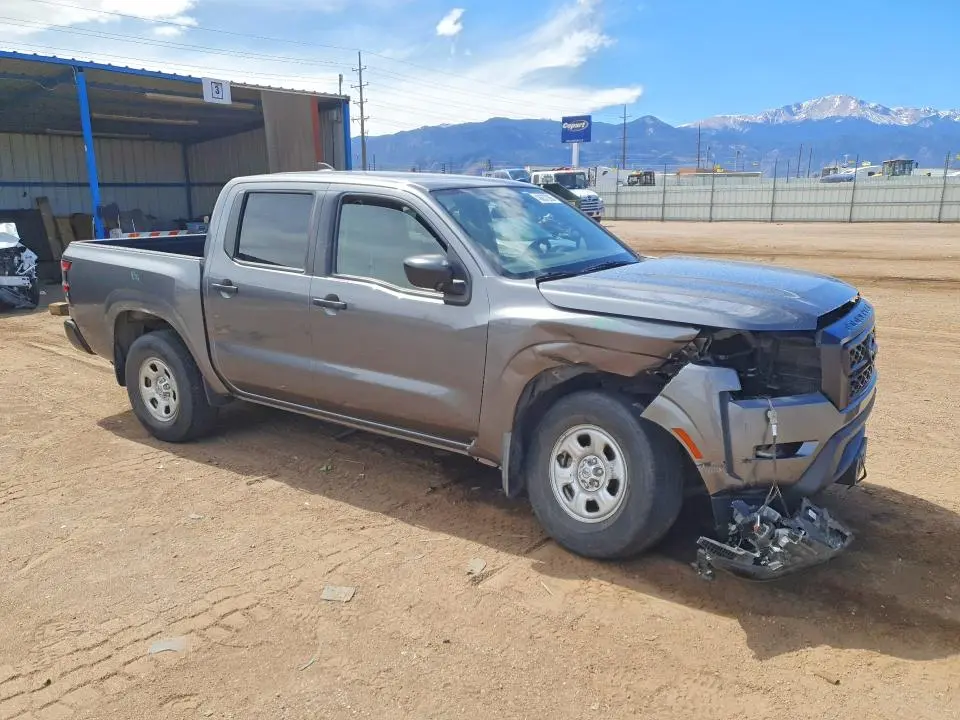 2022 NISSAN FRONTIER S  