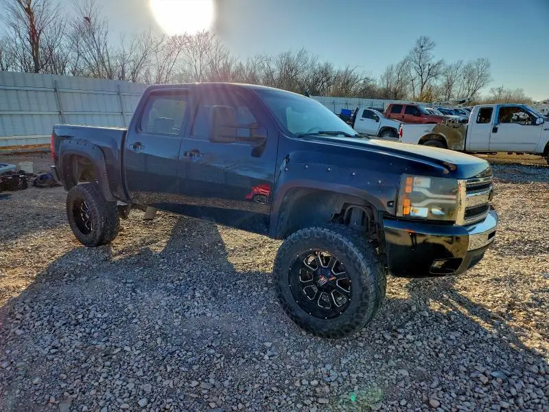 2011 CHEVROLET SILVERADO C1500 LT  