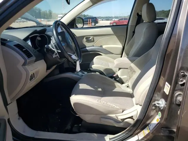 2011 MITSUBISHI OUTLANDER SE  