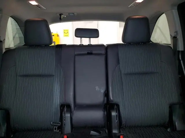 2015 TOYOTA HIGHLANDER LE  
