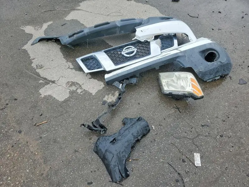 2012 NISSAN FRONTIER S  