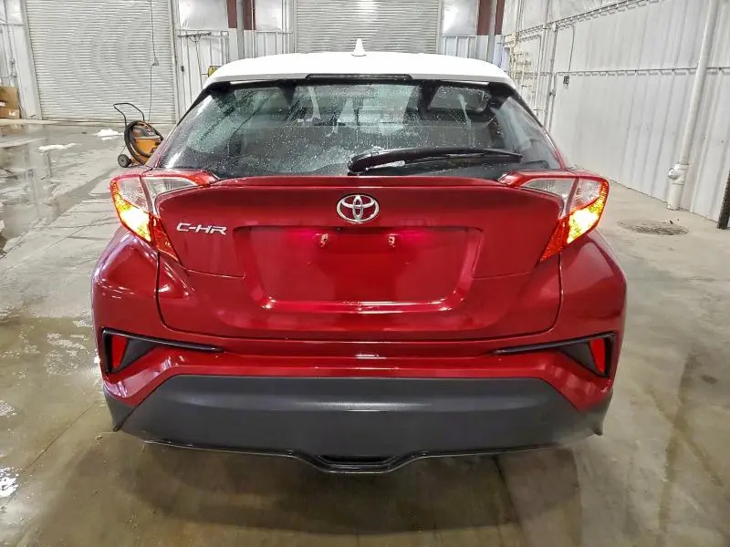 2018 TOYOTA C-HR XLE  