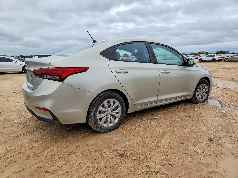 2018 HYUNDAI ACCENT SE  