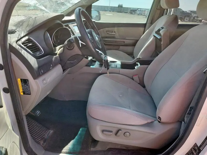 2017 KIA SEDONA LX