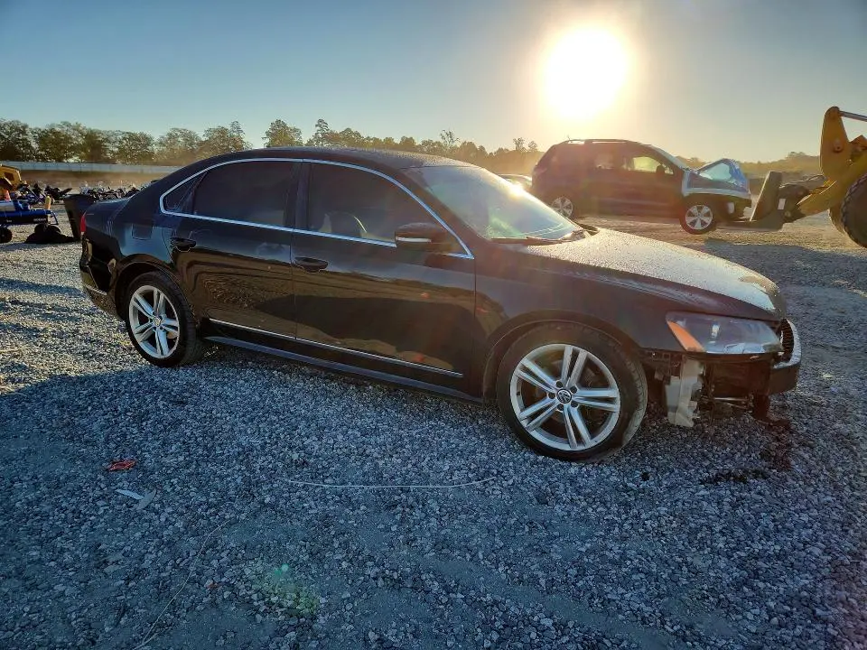 2013 VOLKSWAGEN PASSAT SEL  