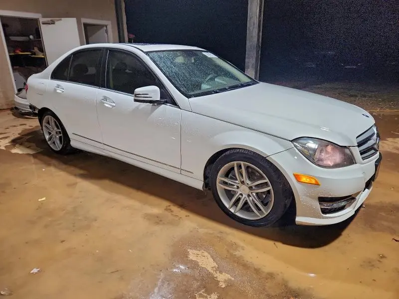 2013 MERCEDES-BENZ C 250  