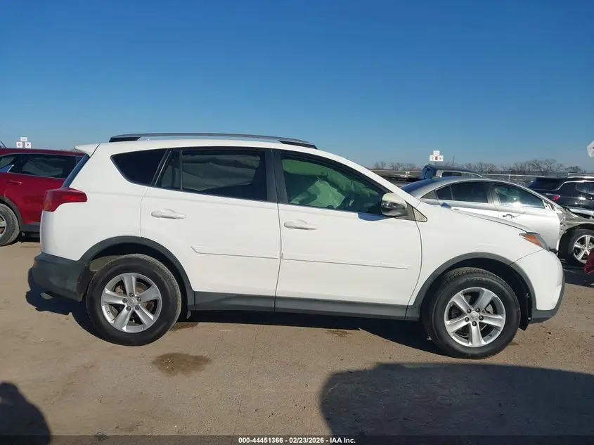2013 TOYOTA RAV4 XLE