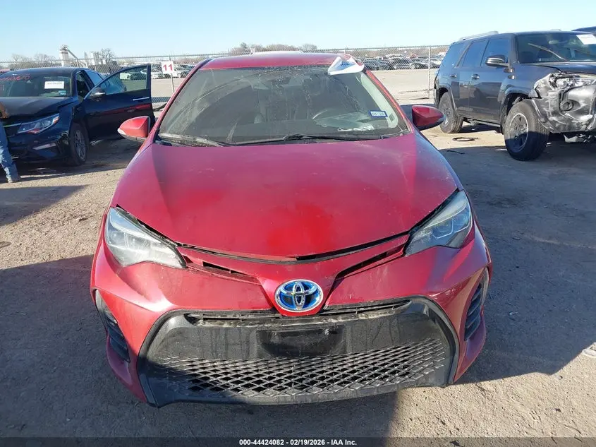 2018 TOYOTA COROLLA SE