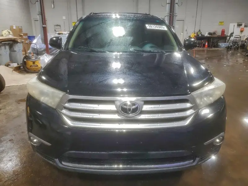 2011 TOYOTA HIGHLANDER LIMITED  