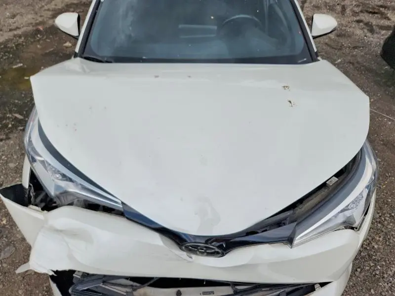 2018 TOYOTA C-HR XLE PREMIUM  