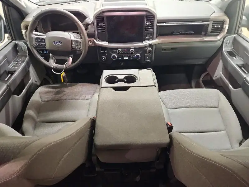 2025 FORD F150 XLT  