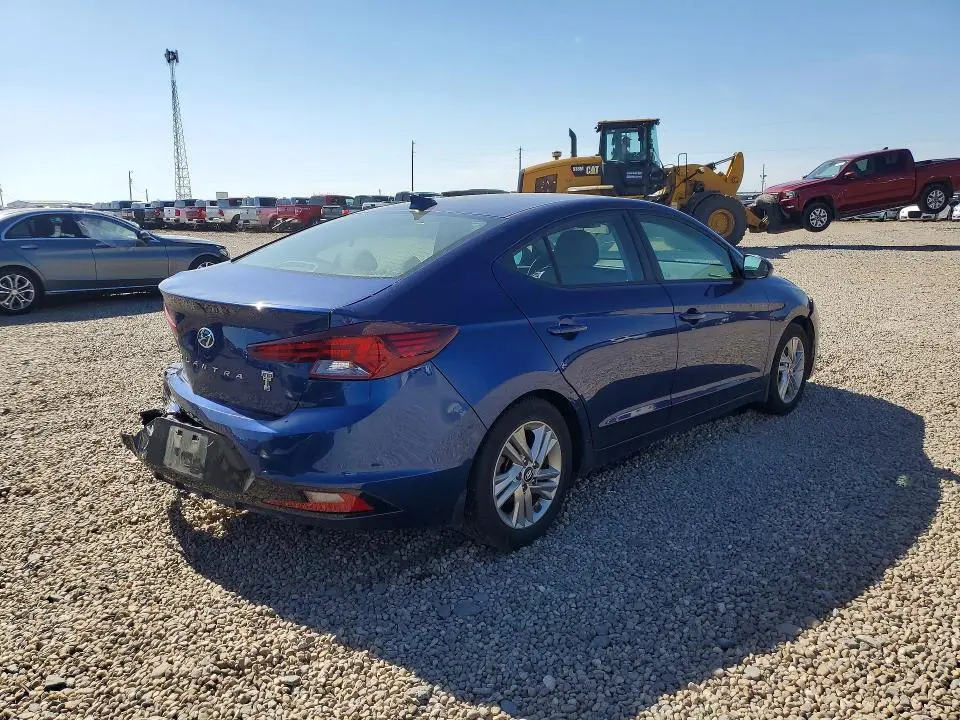 2019 HYUNDAI ELANTRA SEL  