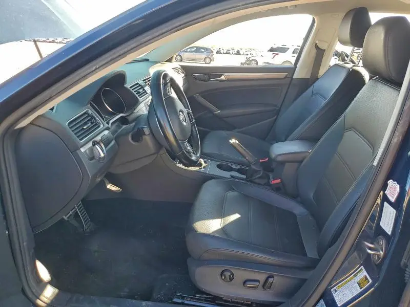 2018 VOLKSWAGEN PASSAT S  