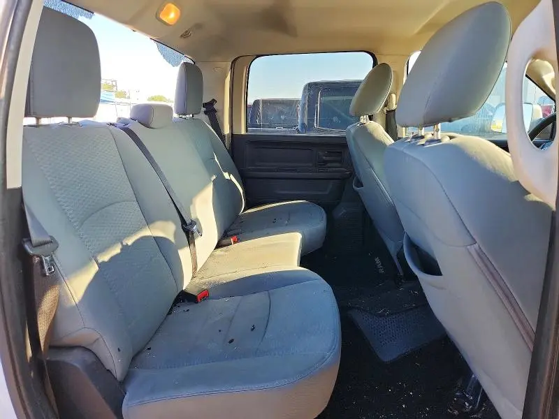 2013 RAM 1500 ST  