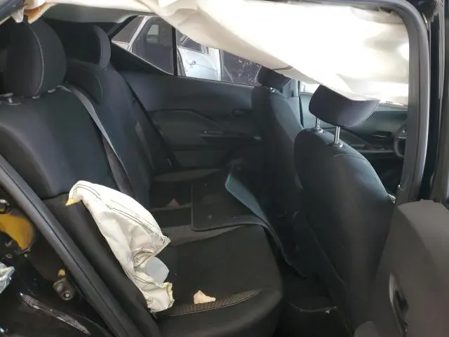 2020 NISSAN KICKS S  