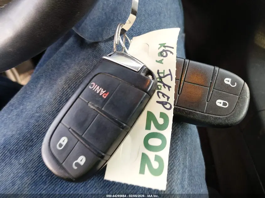 2016 JEEP GRAND CHEROKEE LAREDO