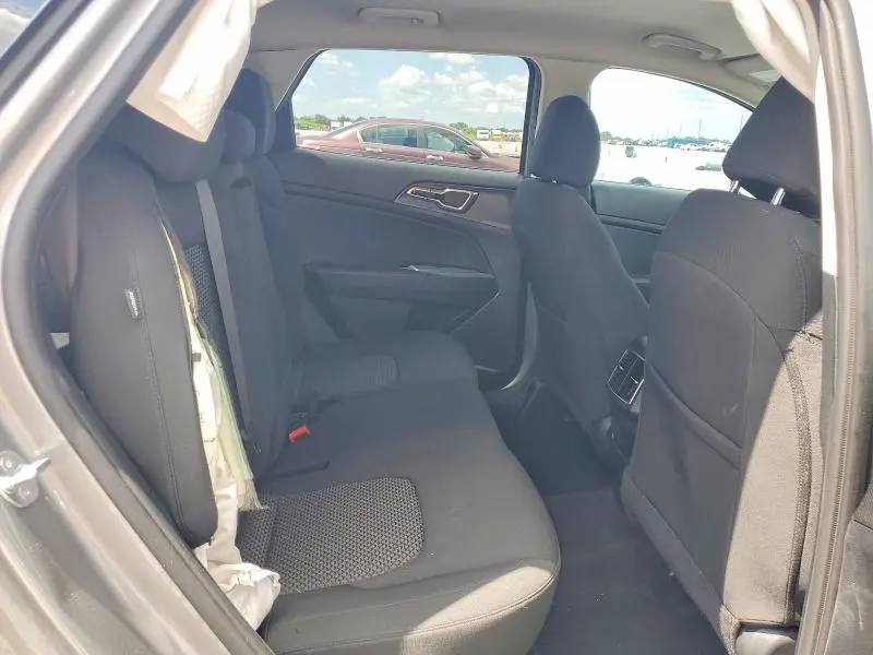 2025 KIA SPORTAGE LX  