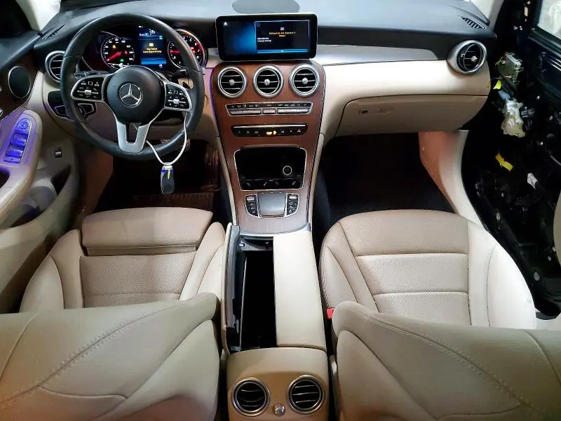 2021 MERCEDES-BENZ GLC 300 4MATIC  