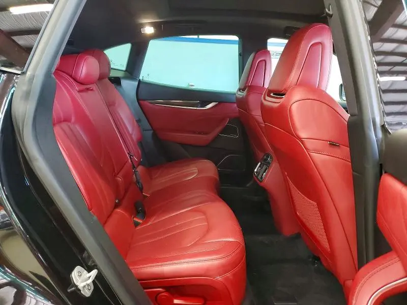 2019 MASERATI LEVANTE S SPORT  