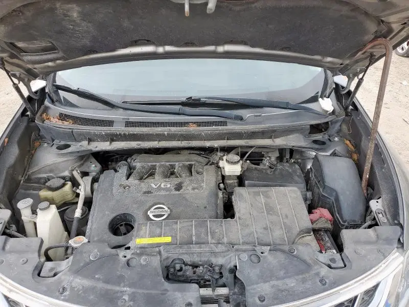 2013 NISSAN MURANO S  