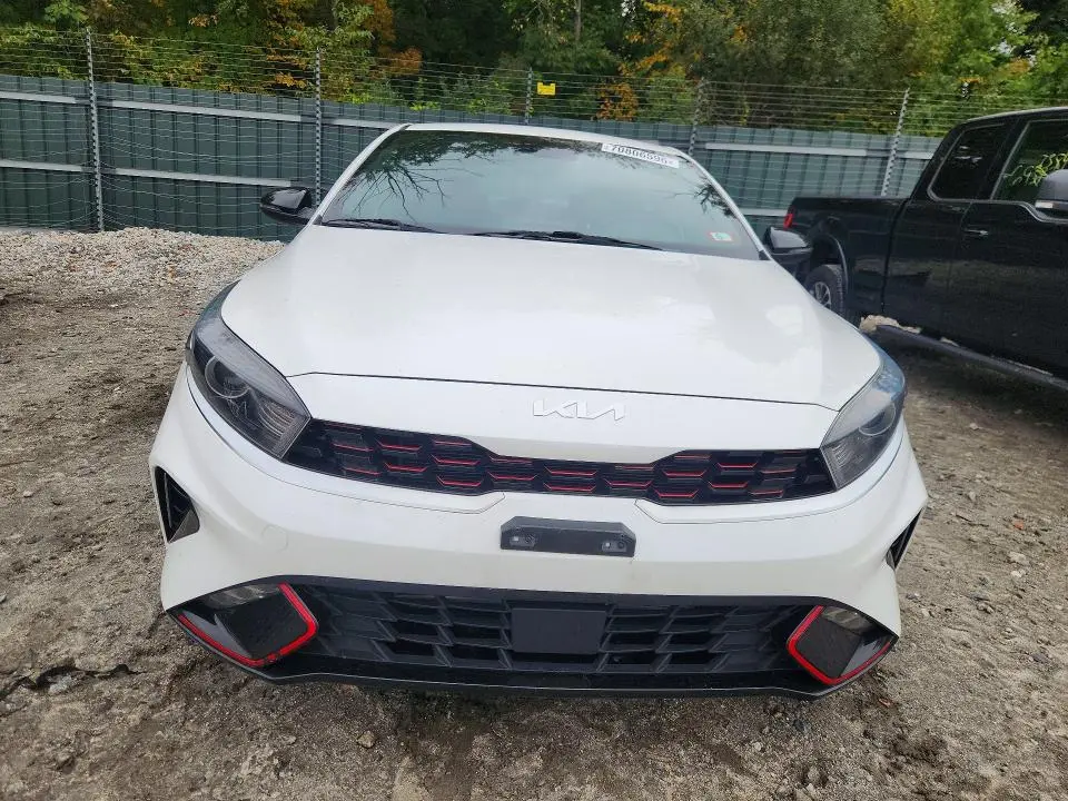 2022 KIA FORTE GT LINE  