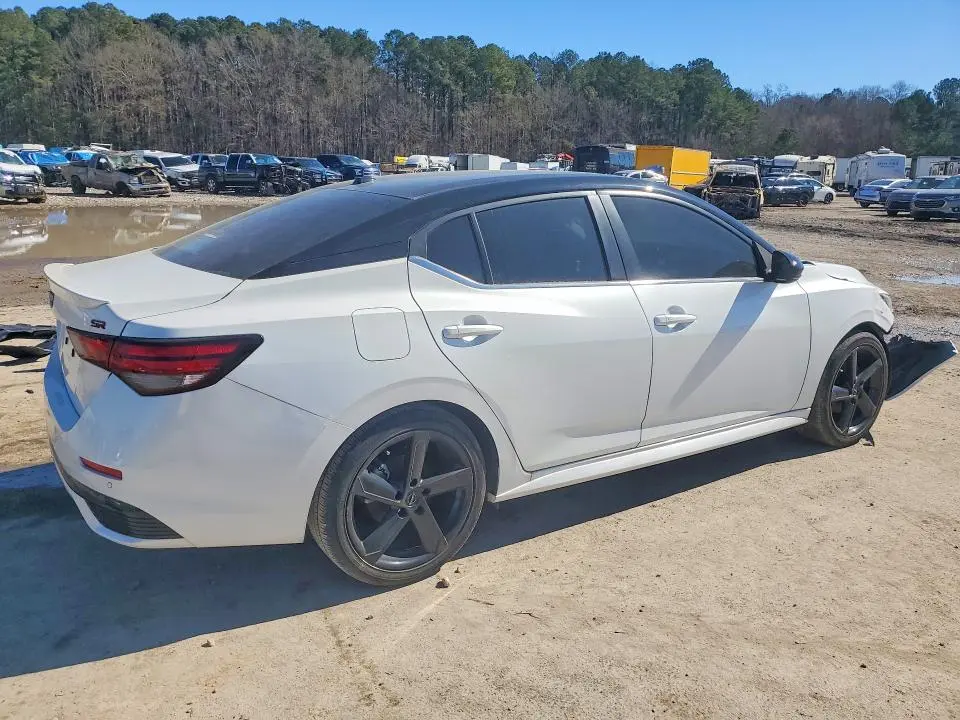 2024 NISSAN SENTRA SR  