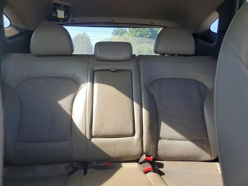 2015 HYUNDAI TUCSON SE  