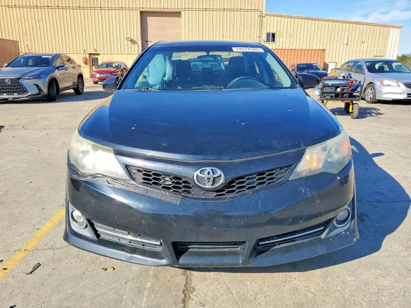 2013 TOYOTA CAMRY SE/X   