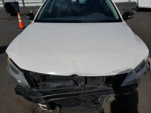 2011 VOLKSWAGEN JETTA SE  