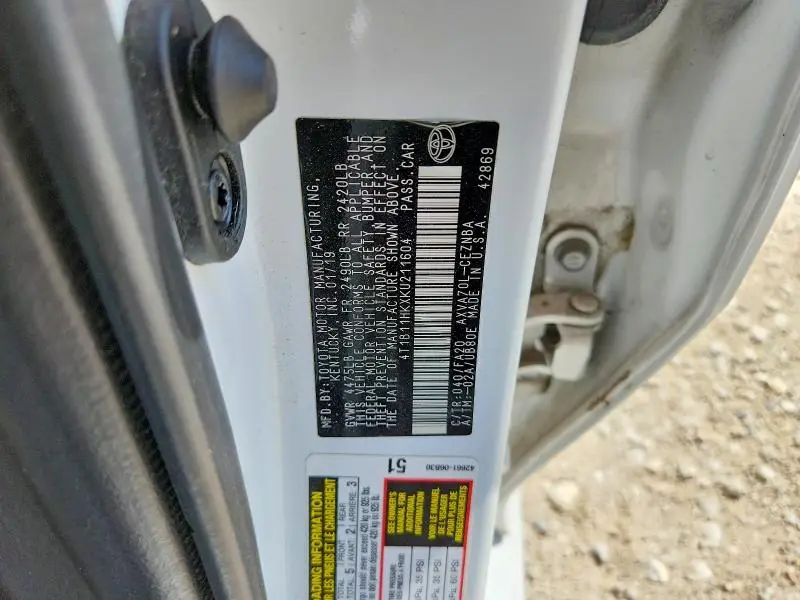 2019 TOYOTA CAMRY LE  