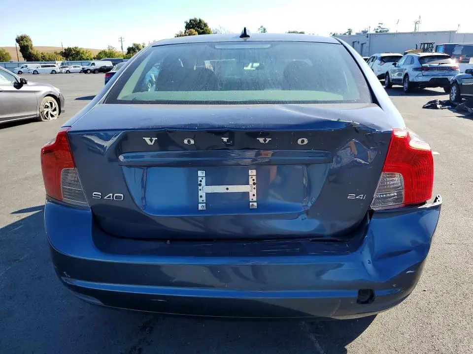 2010 VOLVO S40 2.4I  