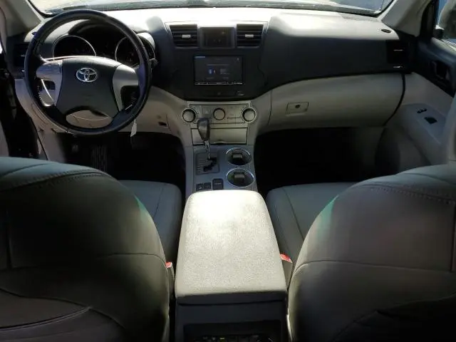 2010 TOYOTA HIGHLANDER   