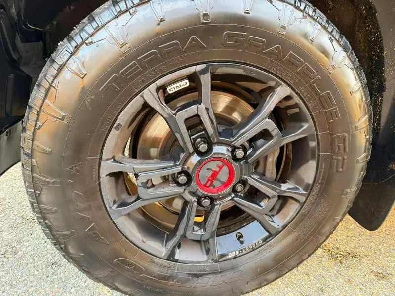 2021 TOYOTA SEQUOIA SR5  