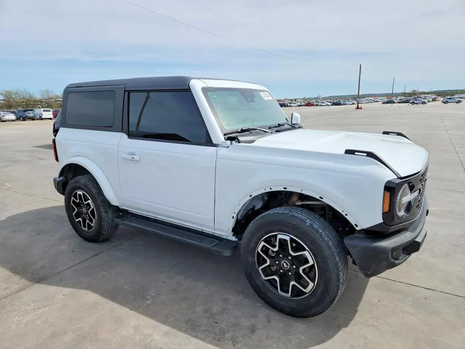 2022 FORD BRONCO BASE  