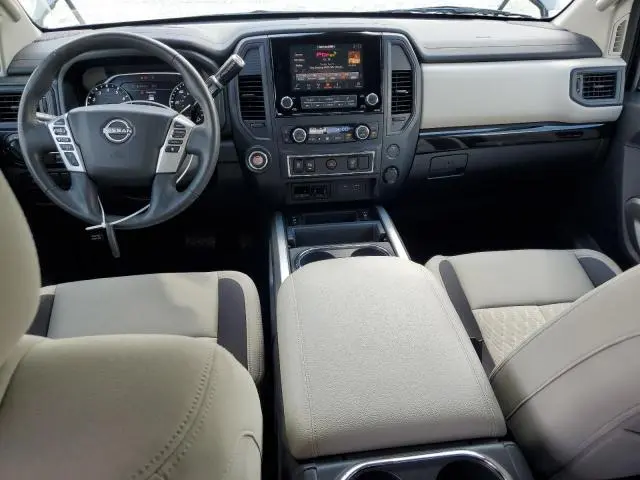 2023 NISSAN TITAN SV  