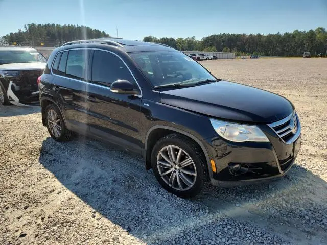 2010 VOLKSWAGEN TIGUAN S  