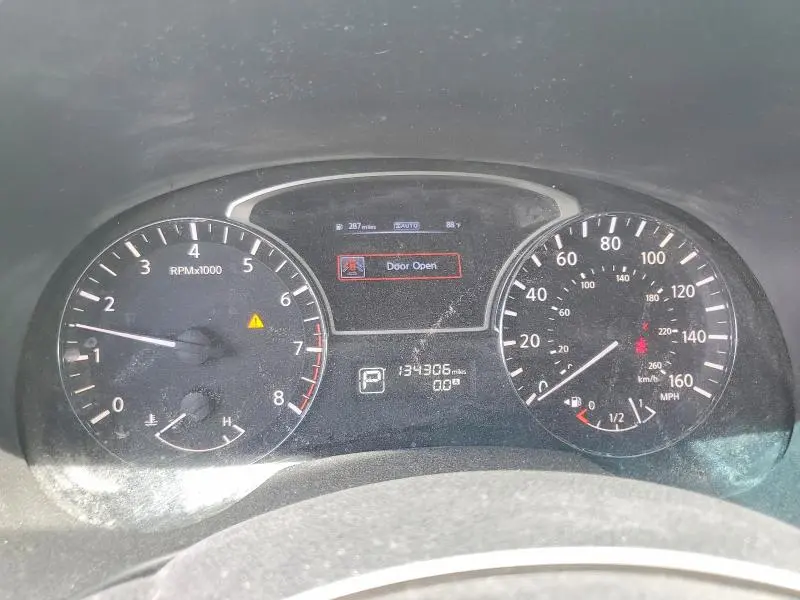2014 NISSAN PATHFINDER SV  