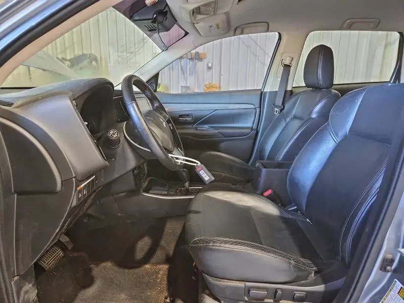 2020 MITSUBISHI OUTLANDER SE  