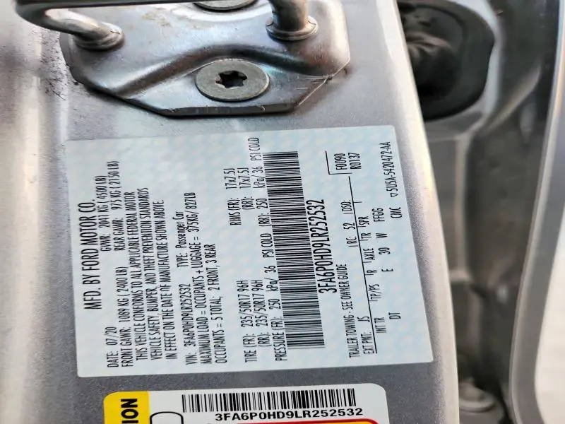 2020 FORD FUSION SE  