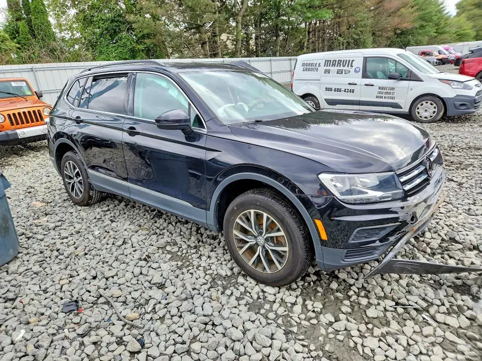 2020 VOLKSWAGEN TIGUAN SE  