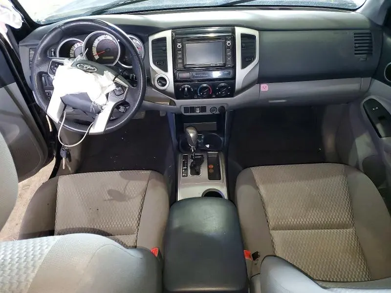 2015 TOYOTA TACOMA V6  
