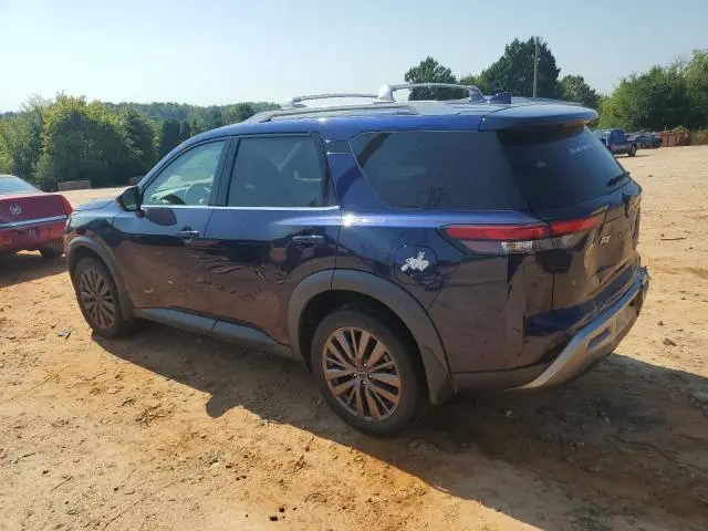 2022 NISSAN PATHFINDER SL  