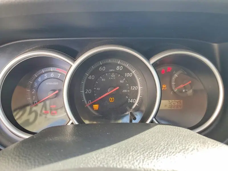 2012 NISSAN VERSA 1.8 S  