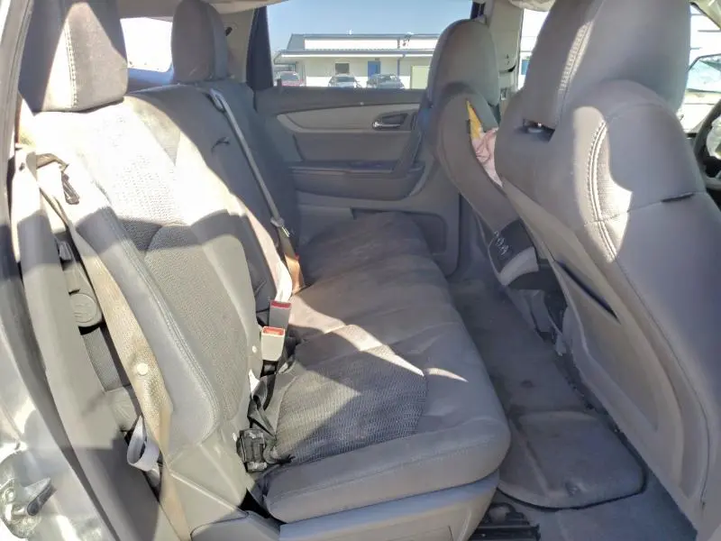 2017 CHEVROLET TRAVERSE LS  