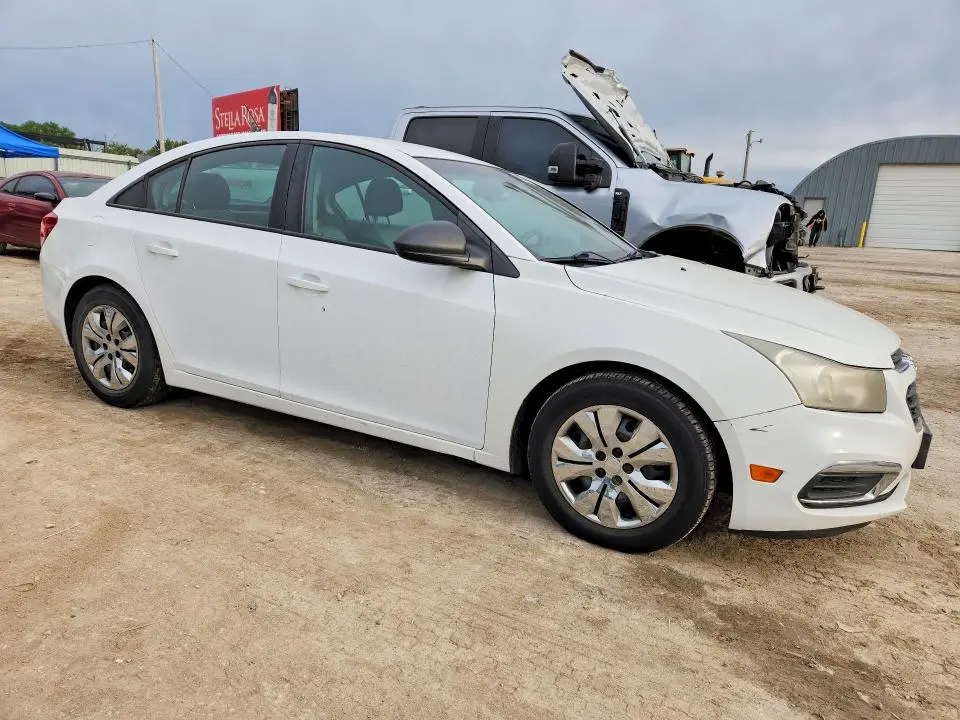 2015 CHEVROLET CRUZE LS  