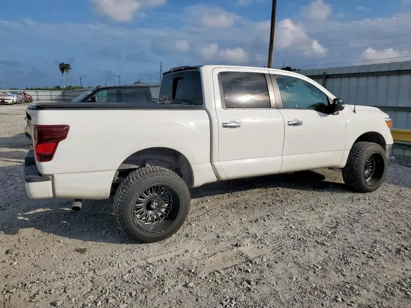 2018 NISSAN TITAN SV  